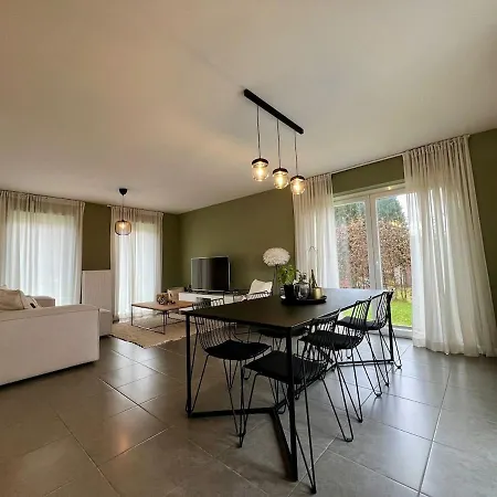 Maison Cosy Dans Le Centre De Francorchamps * スタヴロ